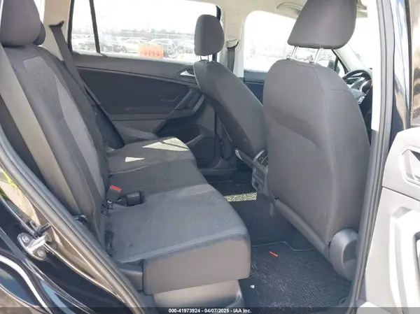 3VV0B7AX3KM119645 2019 VOLKSWAGEN TIGUAN - Image 8