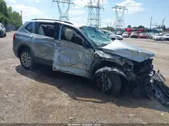 3VV0B7AX3KM157733 2019 VOLKSWAGEN TIGUAN