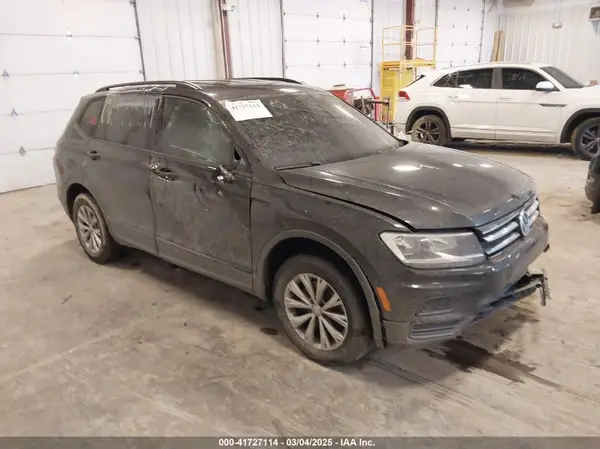 3VV0B7AX3KM182311 2019 VOLKSWAGEN TIGUAN - Image 1