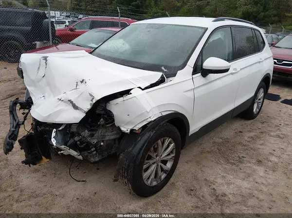 3VV0B7AX3LM117329 2020 VOLKSWAGEN TIGUAN - Image 2