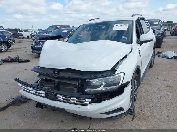 3VV0B7AX3MM040754 2021 VOLKSWAGEN TIGUAN - Image 2