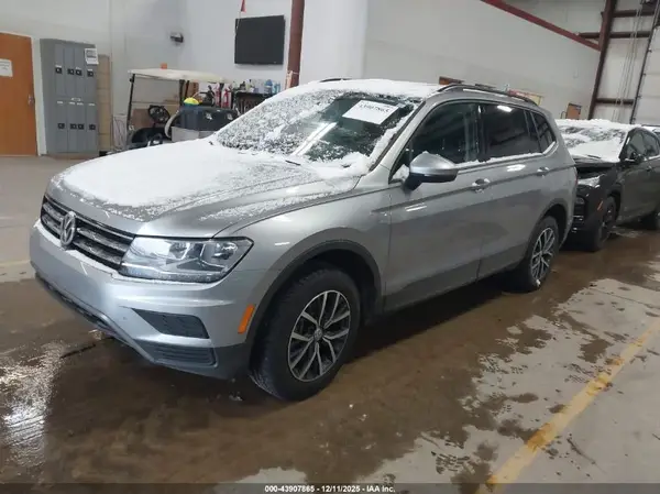 3VV0B7AX3MM078243 2021 VOLKSWAGEN TIGUAN - Image 2