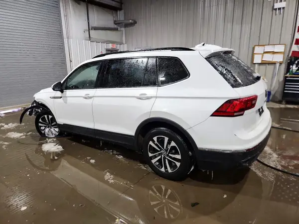 3VV0B7AX3NM040447 2022 VOLKSWAGEN TIGUAN - Image 2