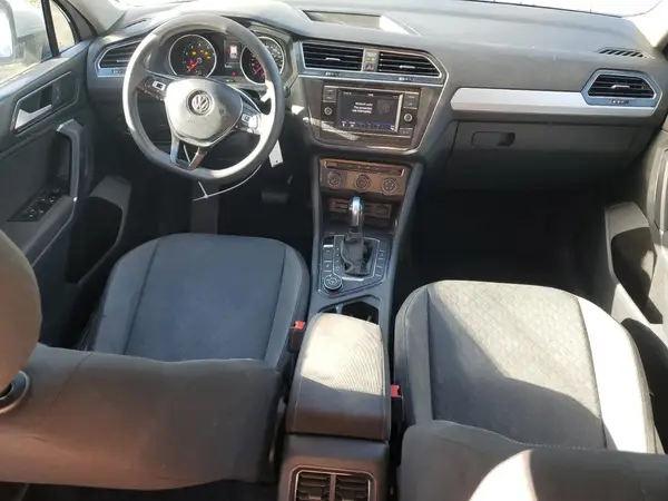 3VV0B7AX4JM013946 2018 VOLKSWAGEN TIGUAN - Image 8