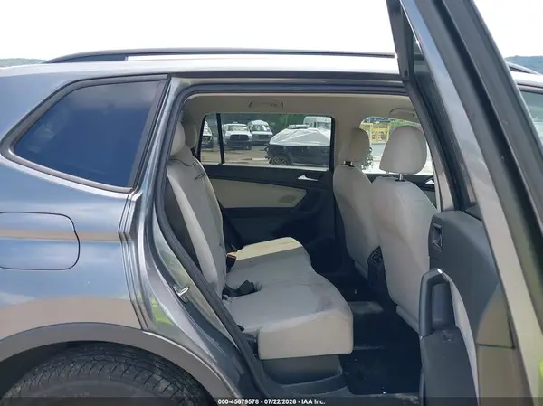 3VV0B7AX4JM044145 2018 VOLKSWAGEN TIGUAN - Image 8