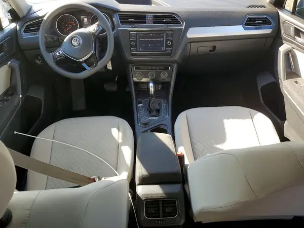 3VV0B7AX4JM106093 2018 VOLKSWAGEN TIGUAN - Image 8