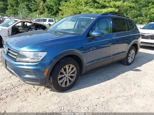 3VV0B7AX4JM126022 2018 VOLKSWAGEN TIGUAN - Image 2