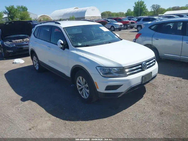 3VV0B7AX4JM131639 2018 VOLKSWAGEN TIGUAN - Image 1