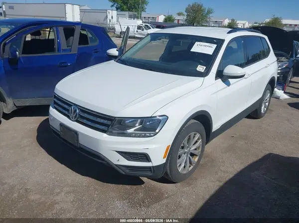 3VV0B7AX4JM131639 2018 VOLKSWAGEN TIGUAN - Image 2