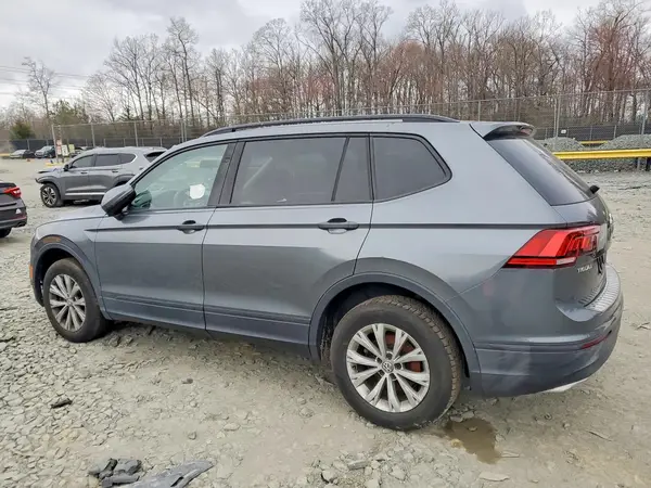 3VV0B7AX4KM065739 2019 VOLKSWAGEN TIGUAN - Image 2