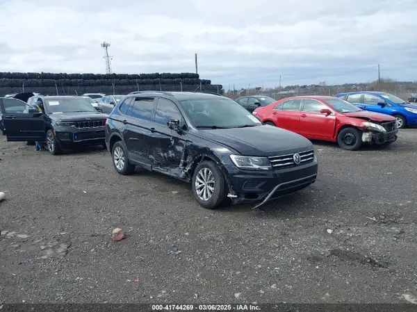 3VV0B7AX4LM043693 2020 VOLKSWAGEN TIGUAN - Image 1