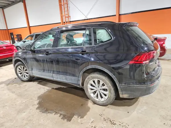 3VV0B7AX4LM113869 2020 VOLKSWAGEN TIGUAN - Image 2