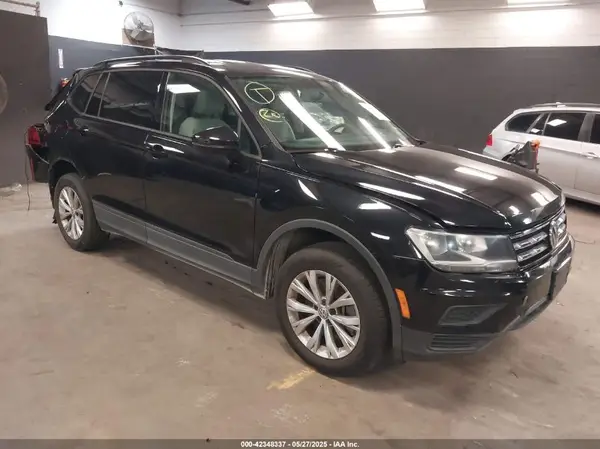 3VV0B7AX4LM117114 2020 VOLKSWAGEN TIGUAN - Image 1