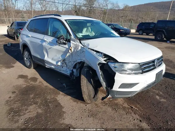 3VV0B7AX4LM124029 2020 VOLKSWAGEN TIGUAN - Image 1