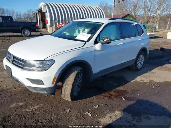 3VV0B7AX4LM124029 2020 VOLKSWAGEN TIGUAN - Image 2