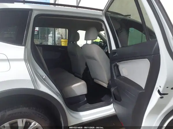 3VV0B7AX4LM147309 2020 VOLKSWAGEN TIGUAN - Image 8