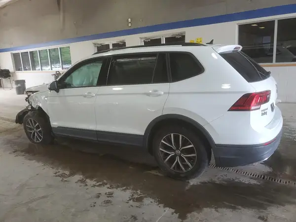 3VV0B7AX4MM014440 2021 VOLKSWAGEN TIGUAN - Image 2