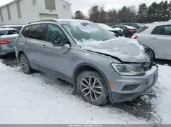 3VV0B7AX4MM027947 2021 VOLKSWAGEN TIGUAN