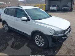 3VV0B7AX5JM018878 2018 VOLKSWAGEN TIGUAN