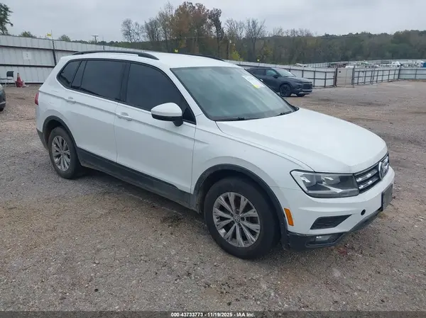 3VV0B7AX5JM021439 2018 VOLKSWAGEN TIGUAN - Image 1