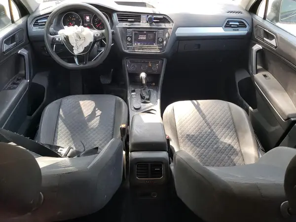 3VV0B7AX5JM033302 2018 VOLKSWAGEN TIGUAN - Image 8