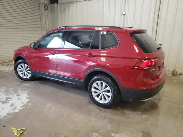 3VV0B7AX5JM052853 2018 VOLKSWAGEN TIGUAN - Image 2