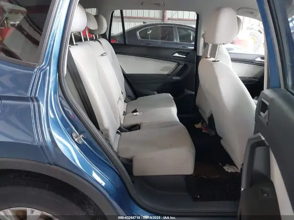 3VV0B7AX5JM059494 2018 VOLKSWAGEN TIGUAN - Image 8