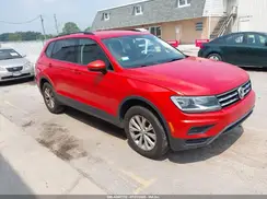 3VV0B7AX5JM071306 2018 VOLKSWAGEN TIGUAN