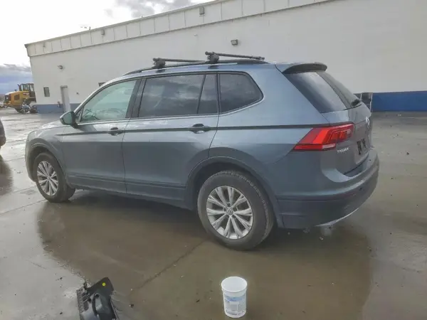3VV0B7AX5JM080751 2018 VOLKSWAGEN TIGUAN - Image 2