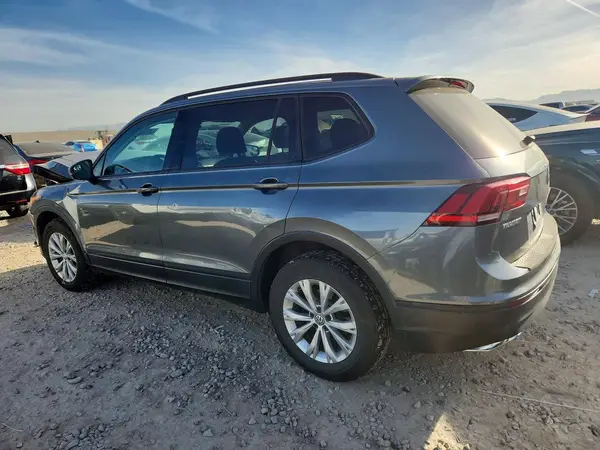 3VV0B7AX5JM080765 2018 VOLKSWAGEN TIGUAN - Image 2