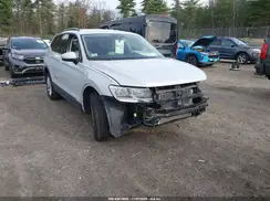 3VV0B7AX5JM082077 2018 VOLKSWAGEN TIGUAN
