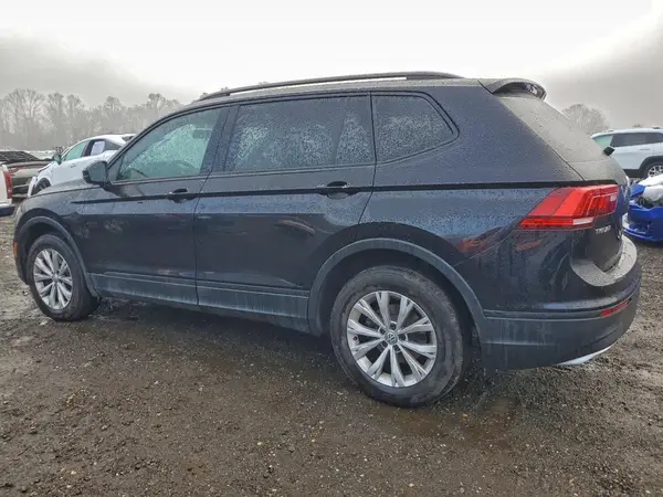 3VV0B7AX5JM084184 2018 VOLKSWAGEN TIGUAN - Image 2