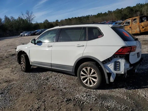 3VV0B7AX5JM094598 2018 VOLKSWAGEN TIGUAN - Image 2