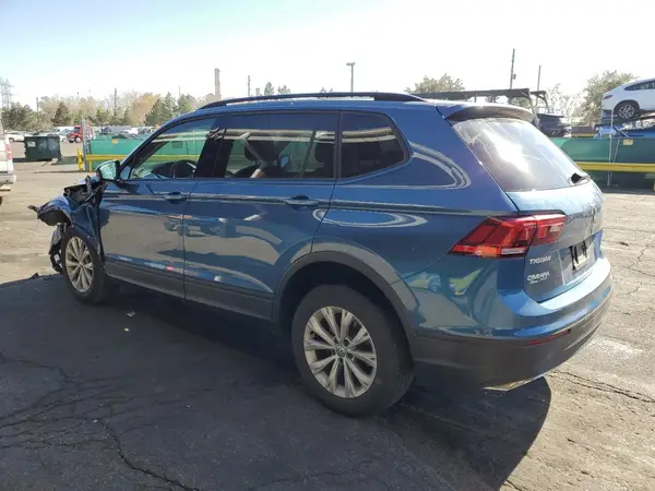 3VV0B7AX5JM105163 2018 VOLKSWAGEN TIGUAN - Image 2