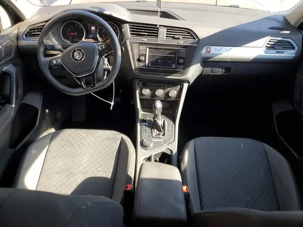 3VV0B7AX5JM105163 2018 VOLKSWAGEN TIGUAN - Image 8