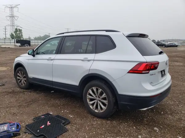 3VV0B7AX5JM113005 2018 VOLKSWAGEN TIGUAN - Image 2