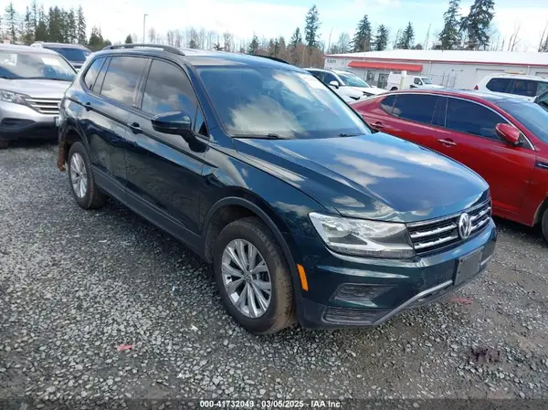 3VV0B7AX5JM113098 2018 VOLKSWAGEN TIGUAN - Image 1