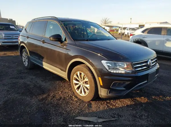 3VV0B7AX5JM114705 2018 VOLKSWAGEN TIGUAN - Image 1