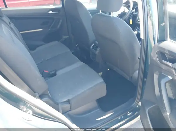 3VV0B7AX5JM121489 2018 VOLKSWAGEN TIGUAN - Image 8