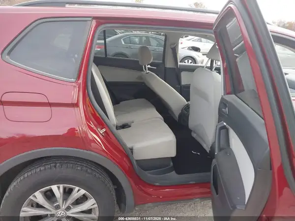 3VV0B7AX5JM125767 2018 VOLKSWAGEN TIGUAN - Image 8