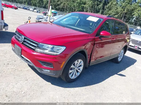 3VV0B7AX5JM209264 2018 VOLKSWAGEN TIGUAN - Image 2