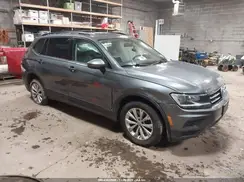 3VV0B7AX5KM047525 2019 VOLKSWAGEN TIGUAN