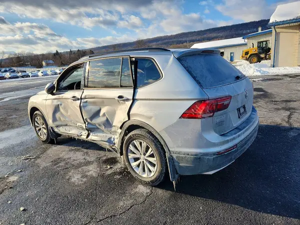3VV0B7AX5KM085840 2019 VOLKSWAGEN TIGUAN - Image 2