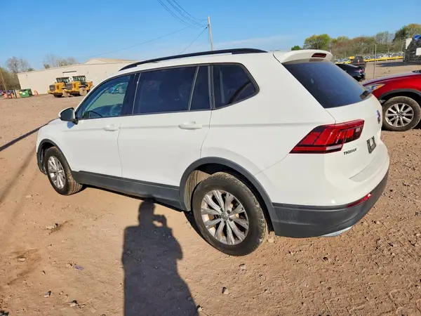 3VV0B7AX5KM193181 2019 VOLKSWAGEN TIGUAN - Image 2