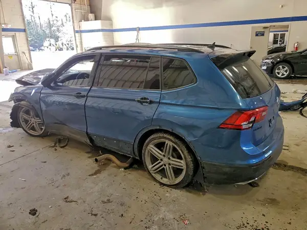 3VV0B7AX5LM030046 2020 VOLKSWAGEN TIGUAN - Image 2