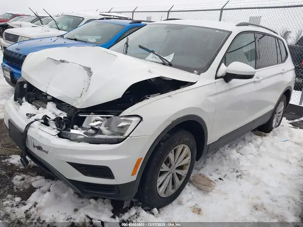 3VV0B7AX5LM068957 2020 VOLKSWAGEN TIGUAN - Image 2