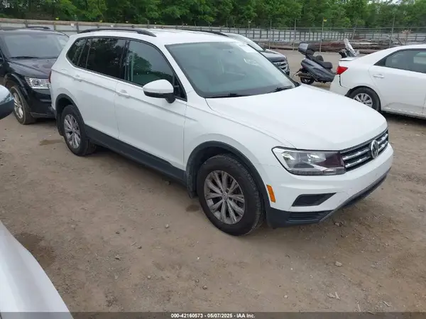 3VV0B7AX5LM131894 2020 VOLKSWAGEN TIGUAN - Image 1