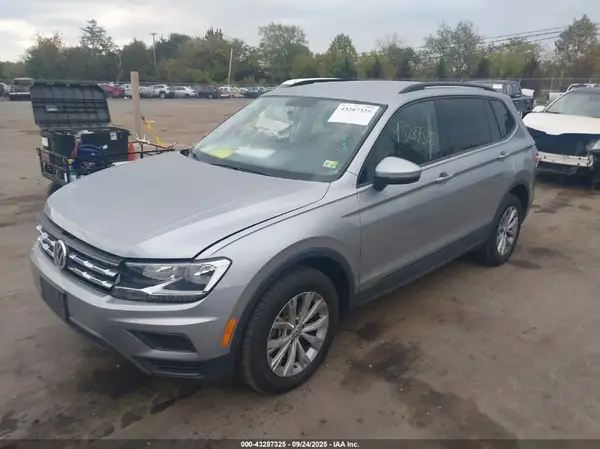 3VV0B7AX5LM142734 2020 VOLKSWAGEN TIGUAN - Image 2