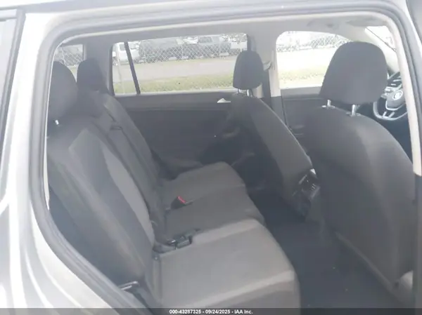 3VV0B7AX5LM142734 2020 VOLKSWAGEN TIGUAN - Image 8
