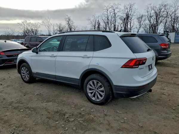 3VV0B7AX5LM143978 2020 VOLKSWAGEN TIGUAN - Image 2